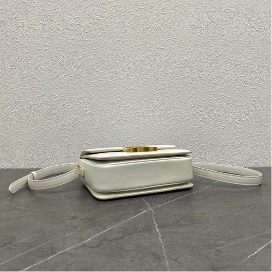 Replica Top Qualityceline Triomphe Teen Bag In White Uk Replica Top Qualityceline Triomphe Teen Bag In White Uk