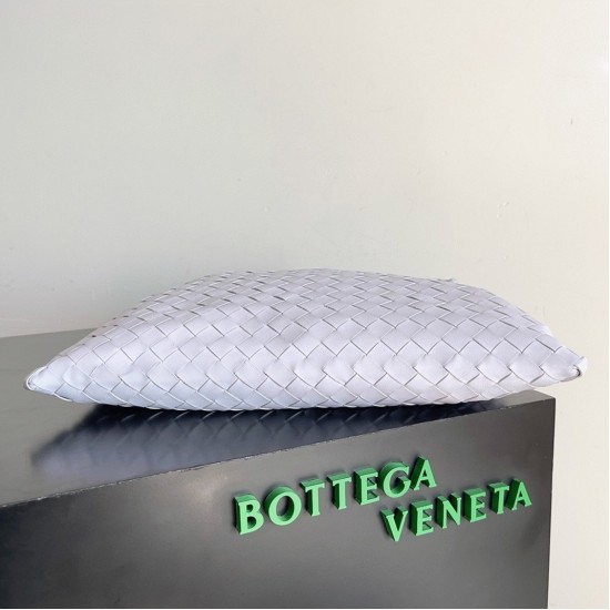 Replica Bottega Veneta Small Hop Bag Oyster Uk Replica Bottega Veneta Small Hop Bag Oyster Uk