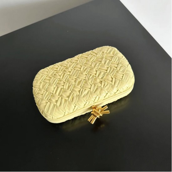 Replica Bottega Veneta Knot Minaudiere Clutch Ice Cream Foulard Uk Replica Bottega Veneta Knot Minaudiere Clutch Ice Cream Foulard Uk