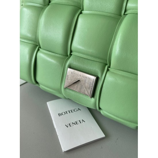 replica Top QualityBottega Veneta Padded Cassette Bag In Acid Green UK