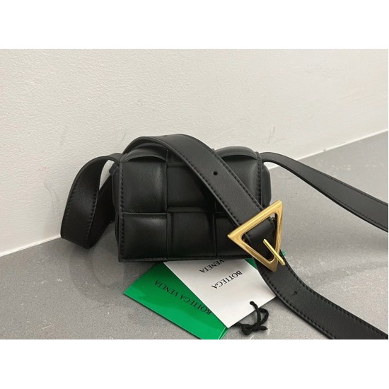 Replica Bottega Veneta Candy Padded Cassette Bag In Black Uk - 4783 - Buddha Luxury