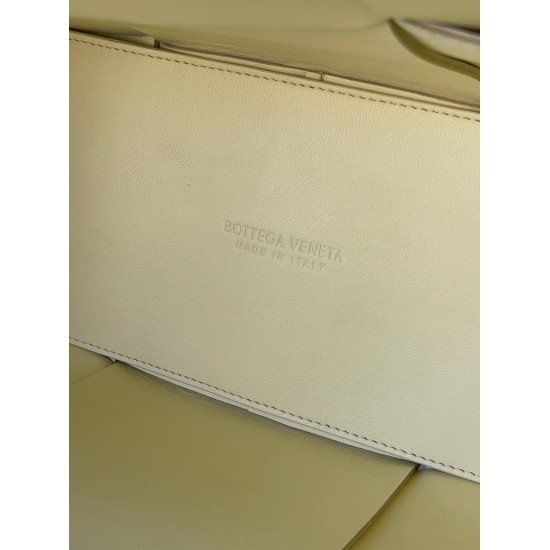 replica Bottega Veneta Arco Medium Tote Cream UK