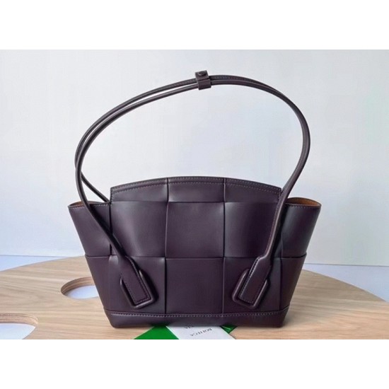Replica Bottega Veneta 4828 dlz1757525305462 Buddha Luxury Replica Bottega Veneta Arco Small Bag In Grape Intrecciato Calfskin Uk - 4828 - Buddha Luxury