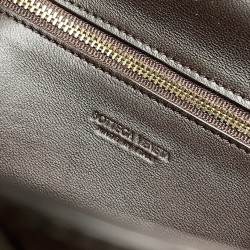 Bottega Veneta Andiamo Clutch with Handle Fondant UK