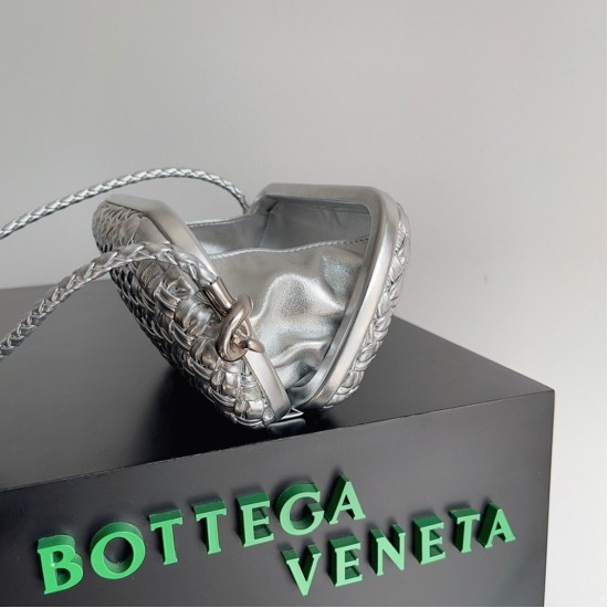 replica Bottega Veneta Knot Minaudiere On Strap Silver Intreccio Laminated Leather UK
