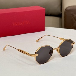 STUD SUNGLASSES IN GOLD VLX122 - SG115 UK