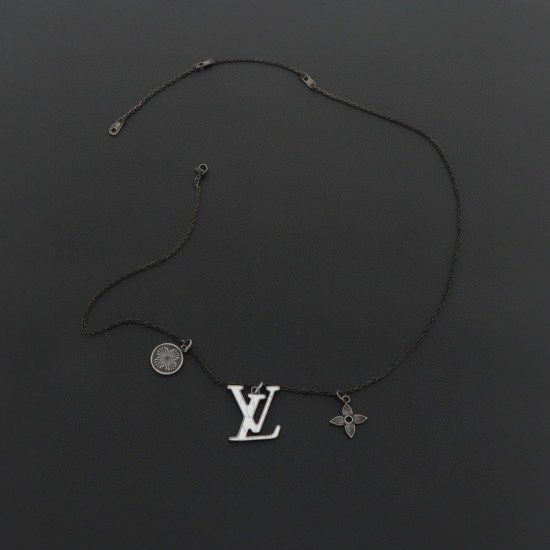 replica PENDANT CHAIN NECKLACE UK