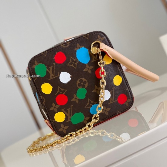 Replica x YAYOI KUSAMA SQUARE HANDBAG UK replica x YAYOI KUSAMA SQUARE HANDBAG UK