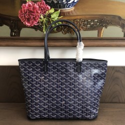 Artois Pm Bag In Navy Blue Uk Artois Pm Bag In Navy Blue Uk