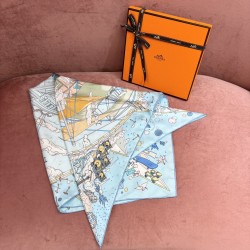 FLAGSHIP SILK SCARF IN MULTICOLOR LIGHT BLUE UK