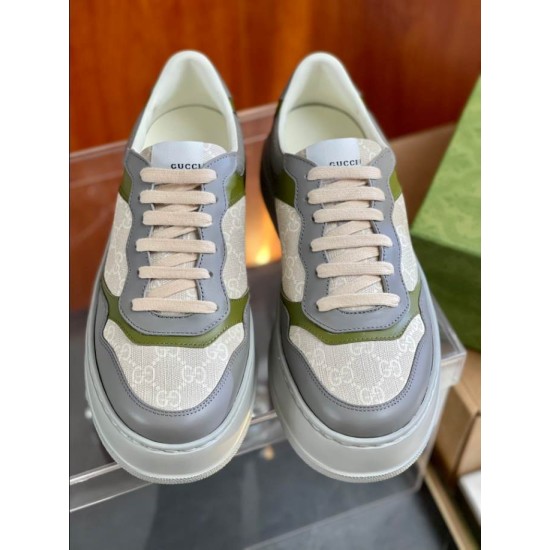 Gucci Monogram Low Top Front View in beige and white Front view showing the toe box and beige laces of Gucci monogram trainers in white and grey leather