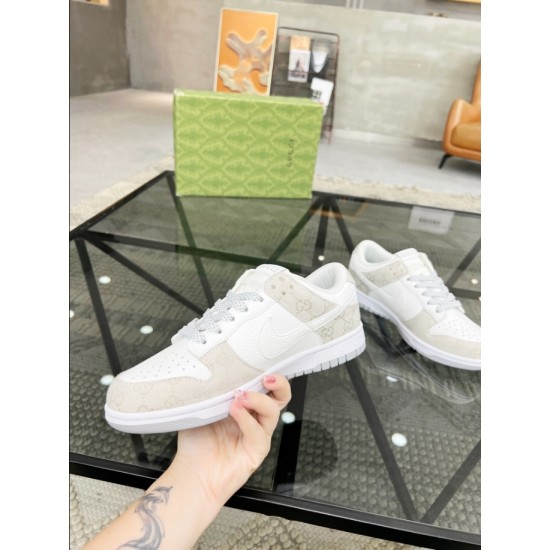 Gucci Monogram Panel White And Beige Leather Low Top Trainers Lateral Profile Gucci Monogram Panel White And Beige Leather Low Top Trainers lateral profile
