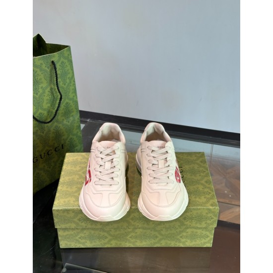 Gucci Ivory Leather Logo Printed Trainers Front Profile Gucci Ivory Leather Logo Printed Trainers front view