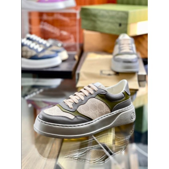 Gucci Monogram Low Top Sole Detail View in beige and white Side angled view showing the thick beige sole and monogram pattern on Gucci leather trainer in beige and white