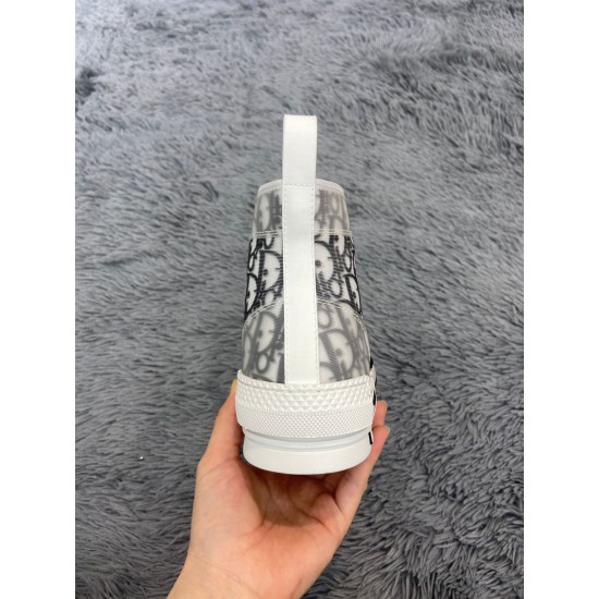 Rear view of white pull tab and heel structure on Dior B23 high-top trainer