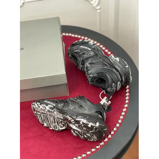 Replica BALENCIAGA TRACK SNEAKER – BLA127 UK replica BALENCIAGA TRACK SNEAKER – BLA127 UK