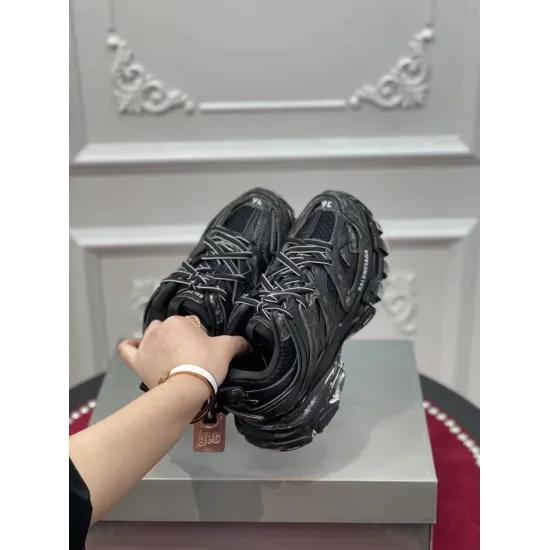 Replica BALENCIAGA TRACK SNEAKER – BLA127 UK replica BALENCIAGA TRACK SNEAKER – BLA127 UK