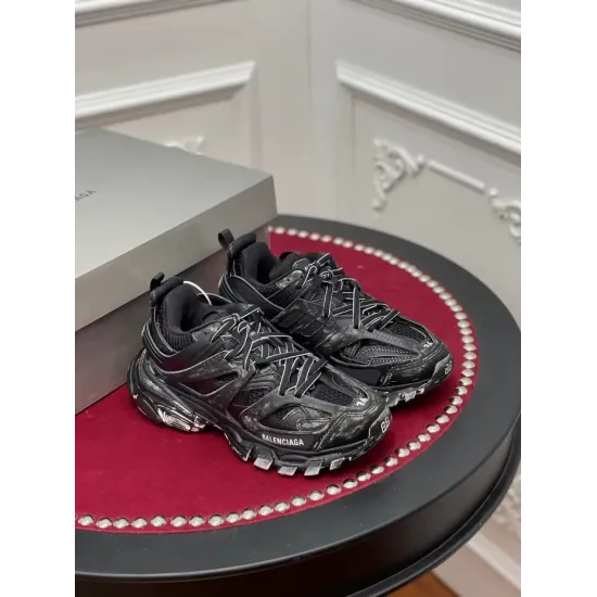 Replica BALENCIAGA TRACK SNEAKER – BLA127 UK replica BALENCIAGA TRACK SNEAKER – BLA127 UK