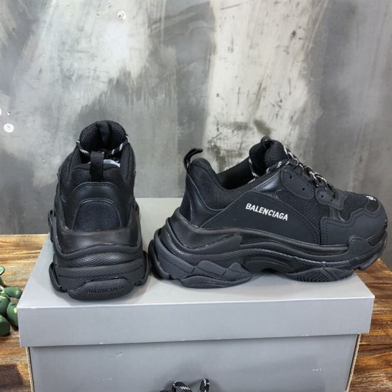 Replica Balenciaga Trainers Triple S Full Black – Bla011 Uk - 8085 - Buddha Luxury