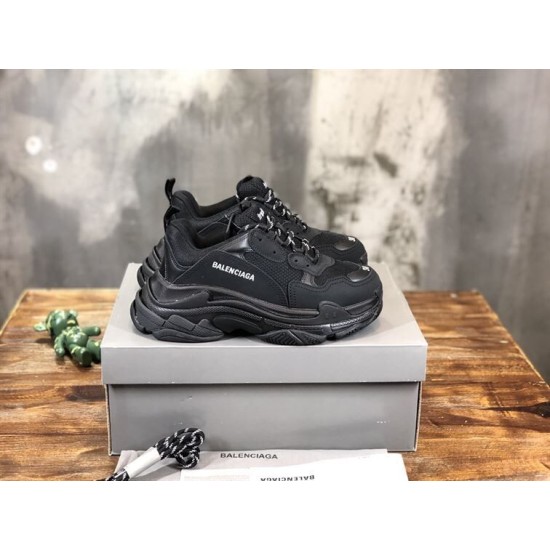 Replica Balenciaga Trainers Triple S Full Black – Bla011 Uk - 8085 - Buddha Luxury