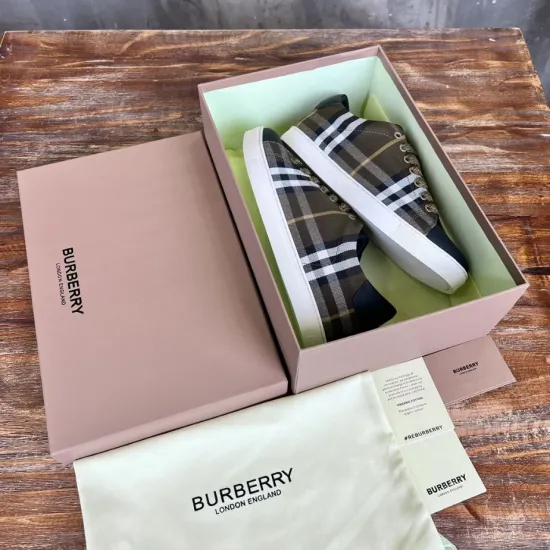 Replica BURBERRY CHECK AND LEATHER SNEAKERS – BBR071 UK replica BURBERRY CHECK AND LEATHER SNEAKERS – BBR071 UK