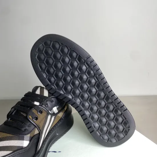 Replica BURBERRY SNEAKERS – BBR032 UK replica BURBERRY SNEAKERS – BBR032 UK
