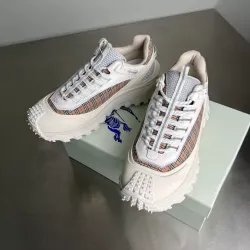 BURBERRY SNEAKERS – BBR050 UK BURBERRY SNEAKERS – BBR050 UK
