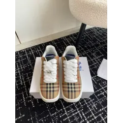 BURBERRY SNEAKERS – BBR102 UK BURBERRY SNEAKERS – BBR102 UK