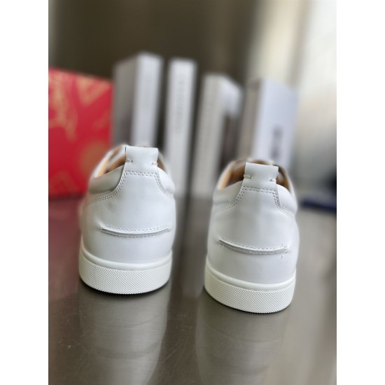 Christian Louboutin Louis Junior White Leather Trainers Heel View Rear view of heel tabs on white Christian Louboutin Louis Junior low top trainers