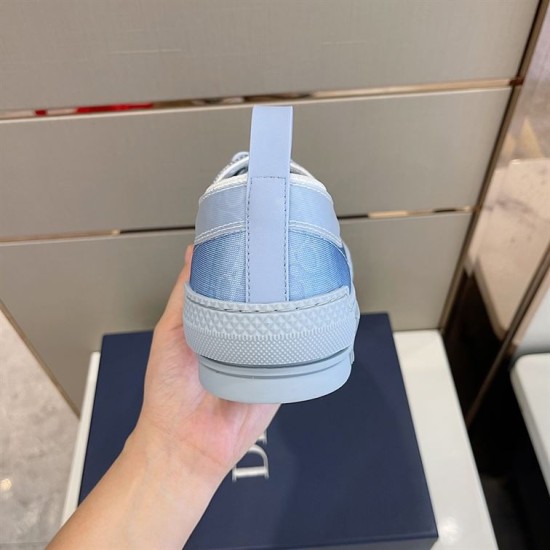 Light Blue Dior B23 Trainer Heel Detail in light blue and white Rear heel view showing pull tab and rubber heel patch of light blue Dior B23 trainer in light blue and white