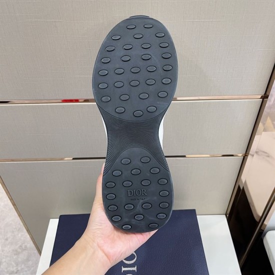 Dior B25 Runner Monogram Low Top White Trainers Sole View Black rubber sole view of Dior B25 Runner trainer showing traction tread pattern in white