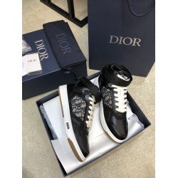 Dior High-Top Trainers In Black Leather And Oblique Canvas Dior High-Top Trainers In Black Leather And Oblique Canvas