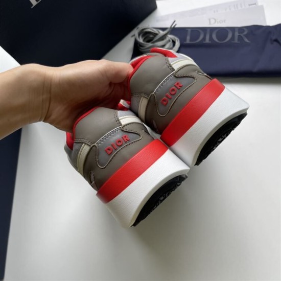 Dior B29 Grey And Red Low Top Trainers Heel Detail Dior B29 Grey And Red Low Top Trainers heel counter close-up view
