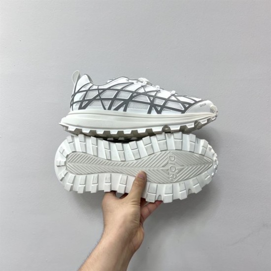 Dior B31 Runner Low Top Trainers In White Grey Sole Underside view showing rugged cleated tread of white grey Dior B31 Runner Low Top Trainers
