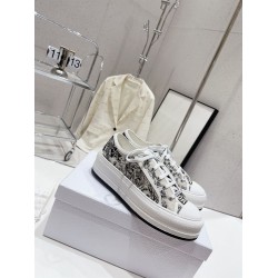 Dior Walk'n' Platform Embroidered Low-Top Trainers Cream Navy