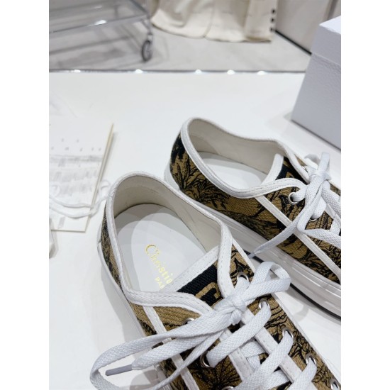 Dior Beige Floral Pattern Platform Trainer - Inner Sole Detail Interior footbed detail of Dior beige floral pattern low top trainer