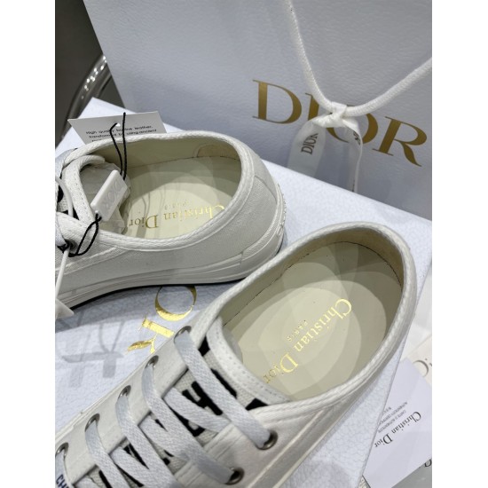 Dior Walk'n'dior White Canvas Trainers Insole Branding Interior view showing gold branding on the insoles of white Dior trainers