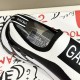 Dolce & Gabbana Trainer Collar Detail in white and black Close-up view of collar and inner sole details on Dolce & Gabbana white and black trainer