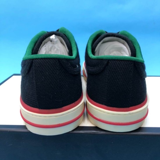 Gucci Off The Grid Black Canvas Trainers Rear View in black and green Rear heel view of the pair of Gucci Off The Grid black canvas trainers with green collar trim and red midsole stripe
