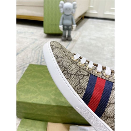 Gucci Ace GG Supreme Canvas Web Stripe Trainers Midsole View in beige and brown Detailed view of white rubber sole margin and stitching on Gucci Ace GG Supreme Canvas Web Stripe Trainers in beige and brown