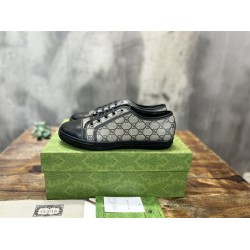 Gucci Gg Monogram Canvas Low Top Trainers In Beige And Black