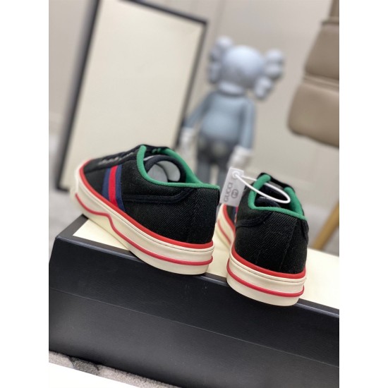 Gucci Black Canvas Webbing Low Top Trainers Heel View Rear view of Gucci Black Canvas Webbing Low Top Trainers heel counters