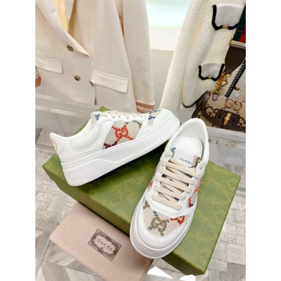 Gucci GG Monogram Canvas Leather Low Top Trainers Overview in off-white and multicoloured Gucci GG Monogram Canvas Leather Low Top Trainers pair top overview in off-white and multicoloured