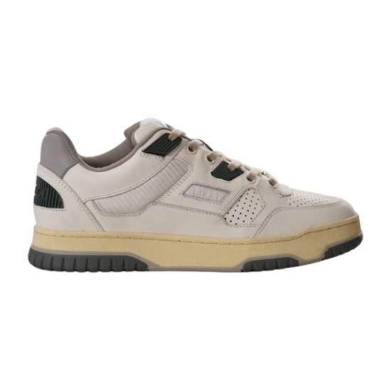 Gucci Low-Top Off-White Leather Trainers Side View in off-white and beige Side profile of Gucci low-top off-white leather trainers with beige rubber sole