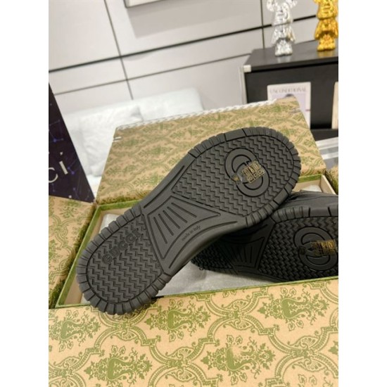 Underside rubber tread pattern of the Gucci black low top trainer