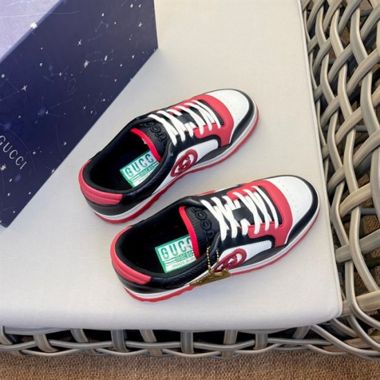 Gucci Mac80 Trainers Inner Sole Detail in red and black Top-down view of Gucci Mac80 trainers displaying green branded inner soles in red and black