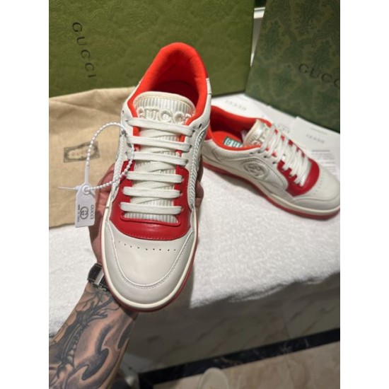 Gucci Mac80 Leather Low-Top Trainers In White And Red Toe Detail Close-up of Gucci Mac80 Leather Low-Top Trainers In White And Red front toe and tongue