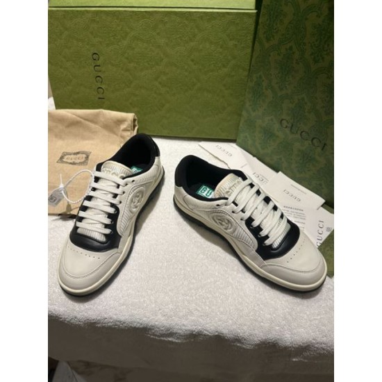 Gucci Mac80 Trainers Top Down Pair View in off white and black Gucci Mac80 Off White And Black Leather Low Top Trainers top-down view showing lace closure