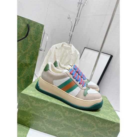 Gucci Screener Beige Trainers Pair in beige and green Pair of Gucci Screener beige trainers with blue and red laces on green box