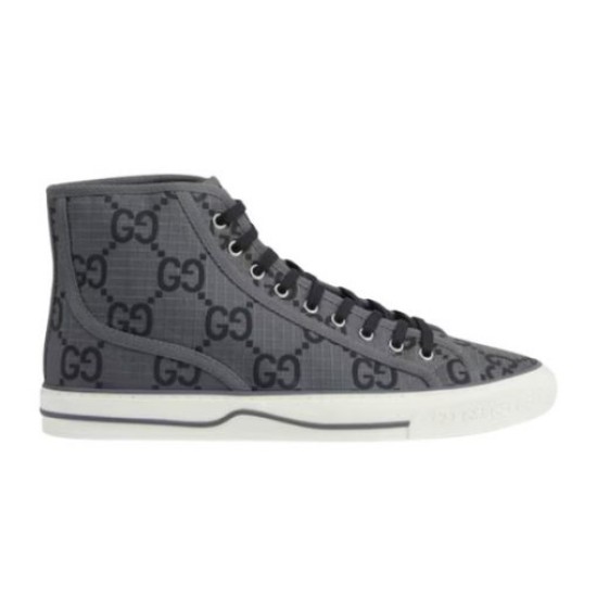 Gucci Tennis 1977 High-Top Trainer Single Profile in grey Lateral side view of single Gucci Tennis 1977 high-top trainer in grey